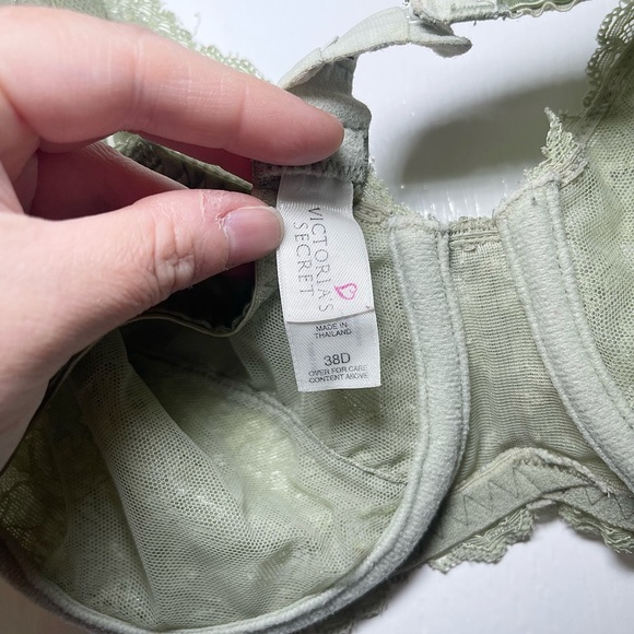 Vintage 90’s Victoria’s Secret Sage Green Lace Demi Underwire Bra 38D - Picture 9 of 11